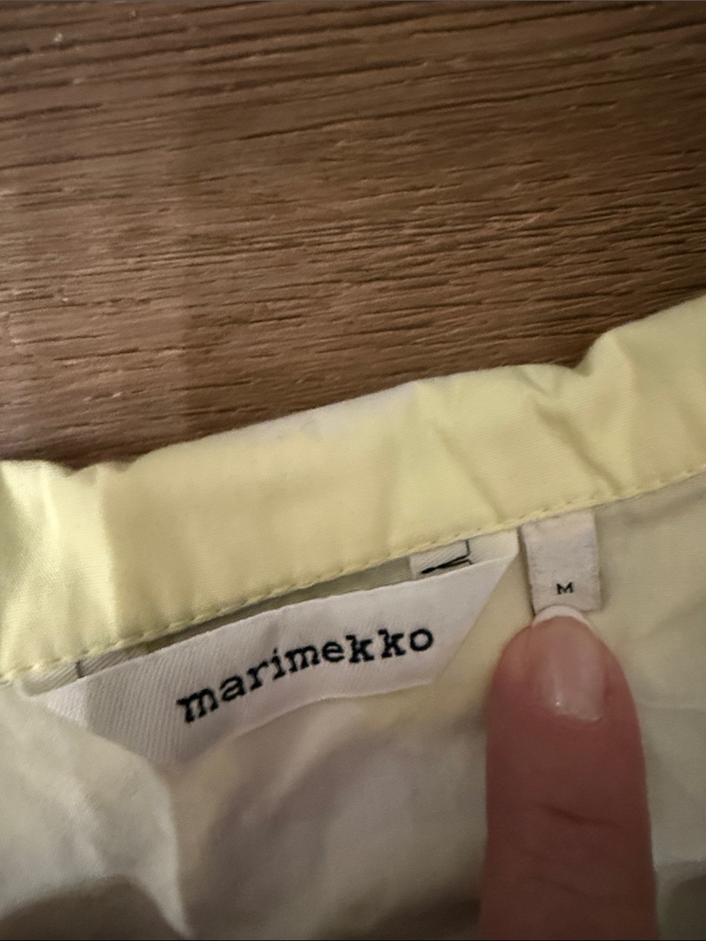 Marimekko Pale Yellow Short-Sleeve Button-Up with Black Spots Size Medium - Picture 2 of 11